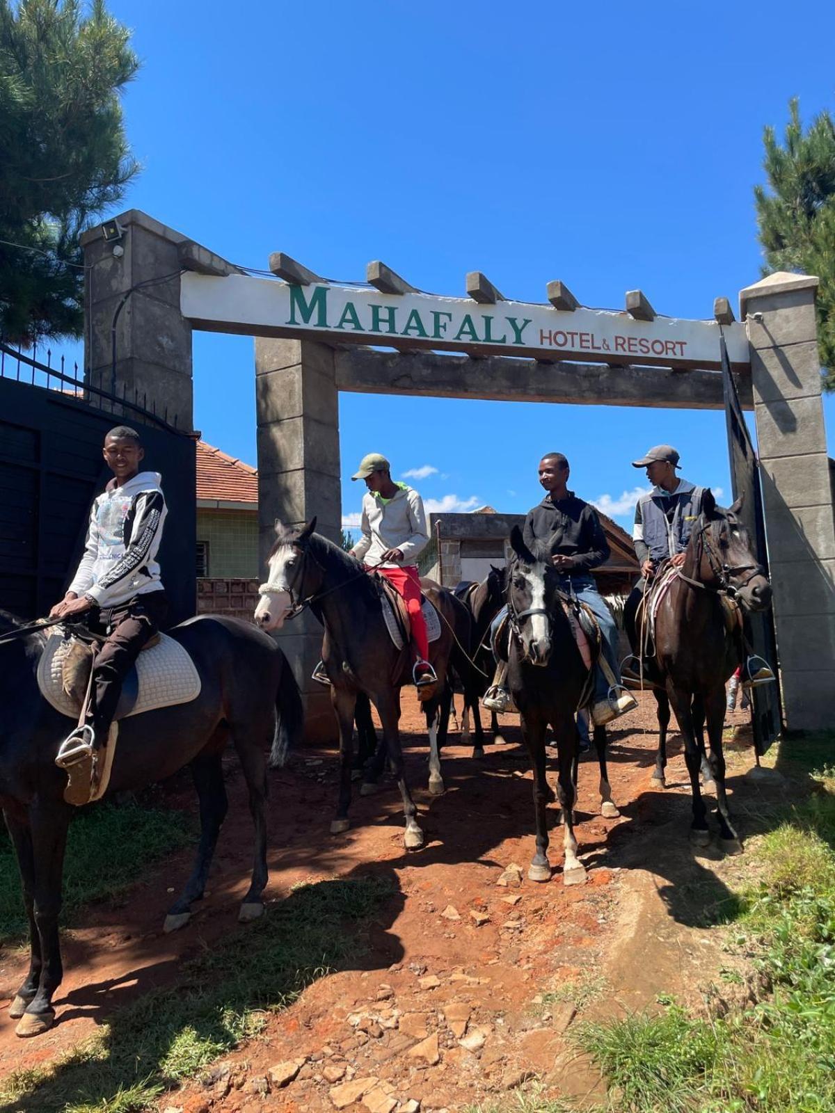 Mahafaly Hotel & Resort Antsirabe Luaran gambar